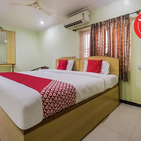 Oyo 70841 Hotel Anjali Residency Velur Ngoại thất bức ảnh
