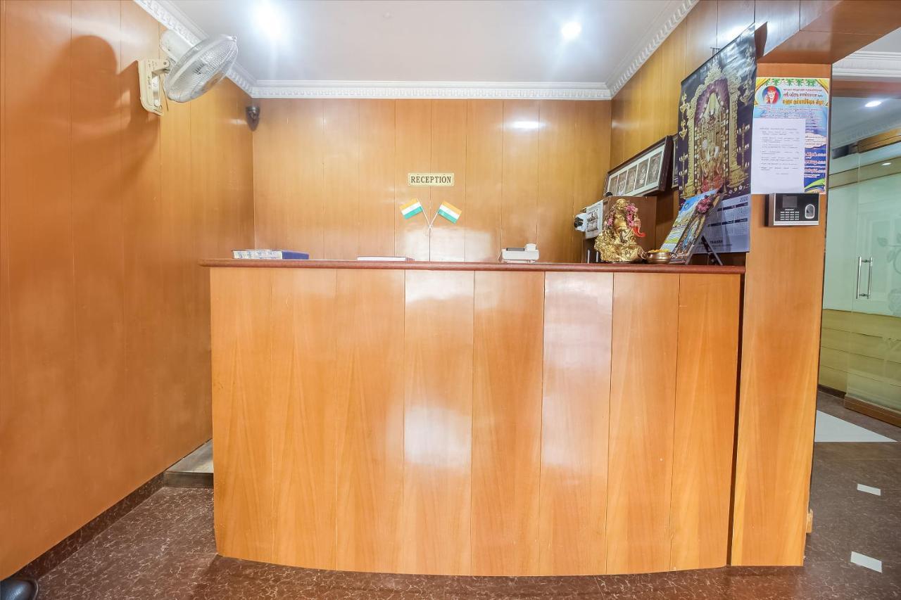 Oyo 70841 Hotel Anjali Residency Velur Ngoại thất bức ảnh