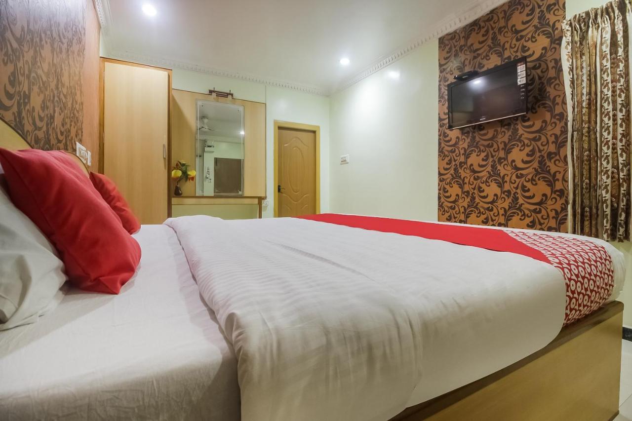 Oyo 70841 Hotel Anjali Residency Velur Ngoại thất bức ảnh