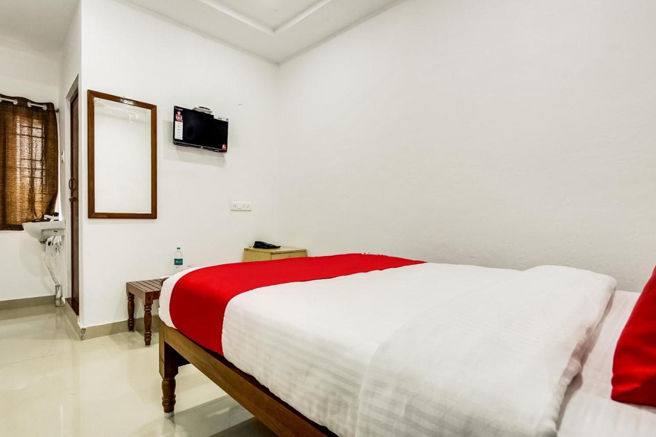 Oyo 70841 Hotel Anjali Residency Velur Ngoại thất bức ảnh