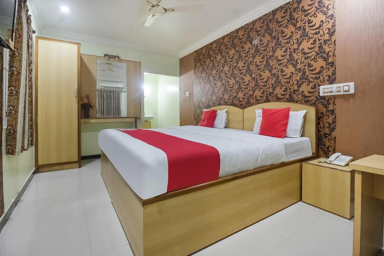 Oyo 70841 Hotel Anjali Residency Velur Ngoại thất bức ảnh