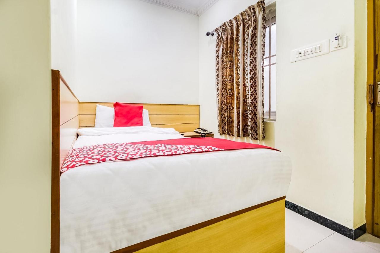 Oyo 70841 Hotel Anjali Residency Velur Ngoại thất bức ảnh